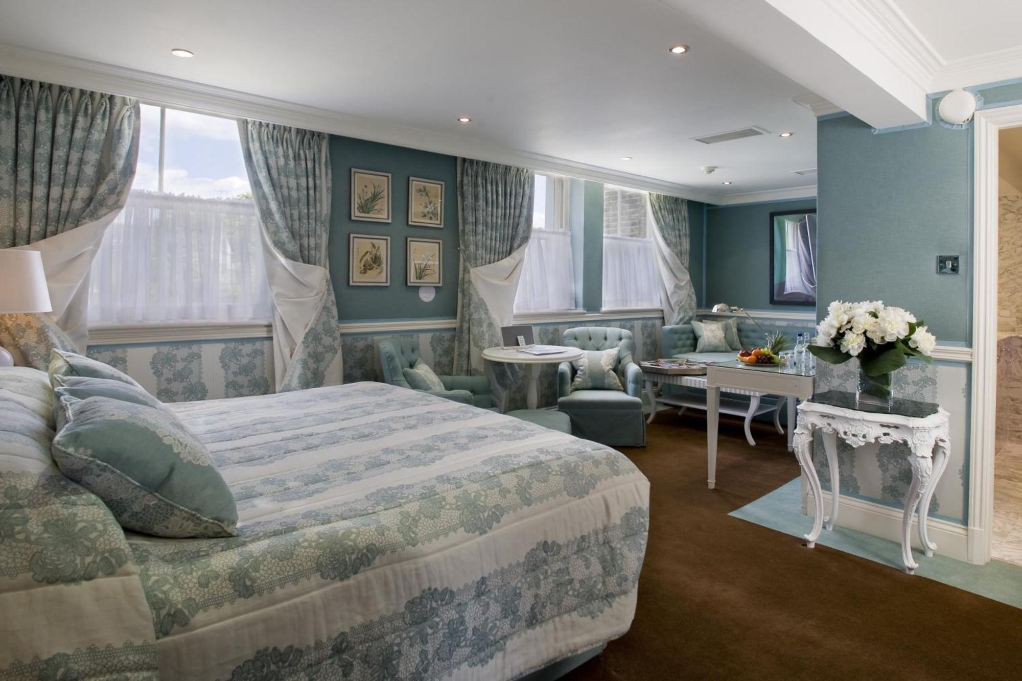 The Montague On The Gardens Hotel London Exterior photo