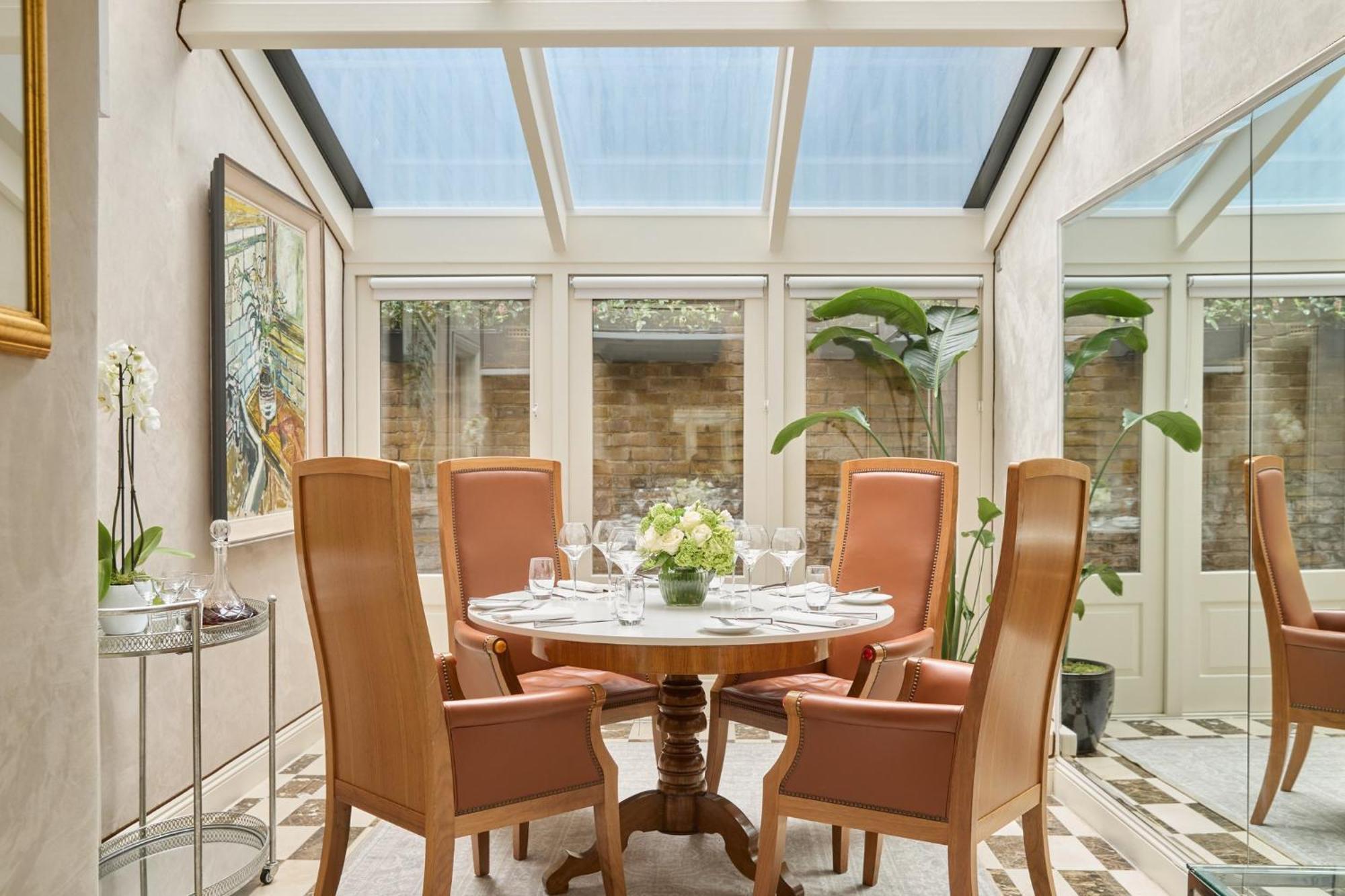 The Montague On The Gardens Hotel London Exterior photo