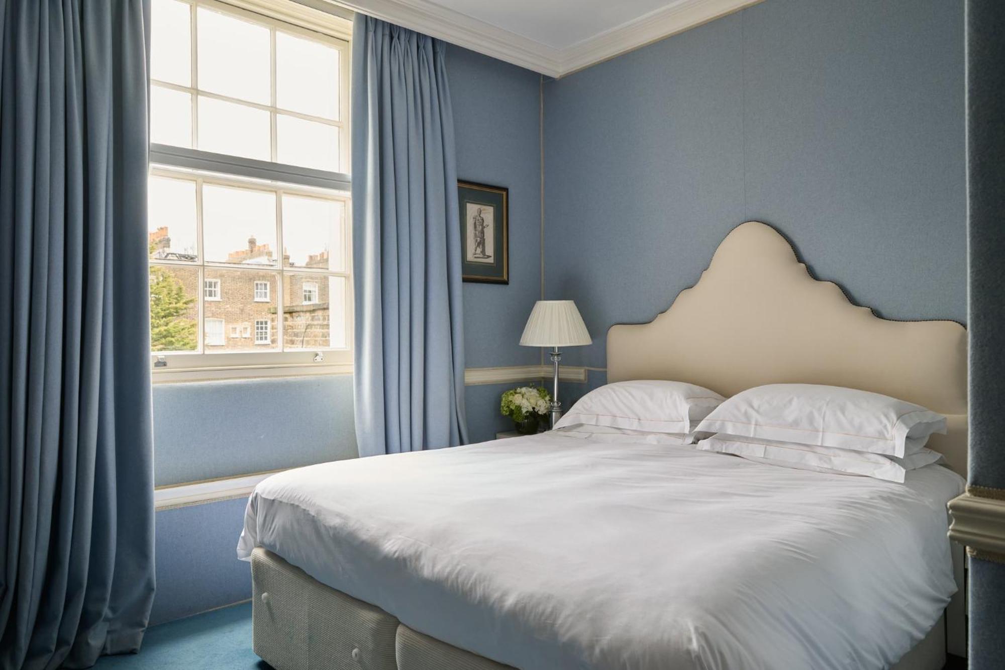 The Montague On The Gardens Hotel London Exterior photo